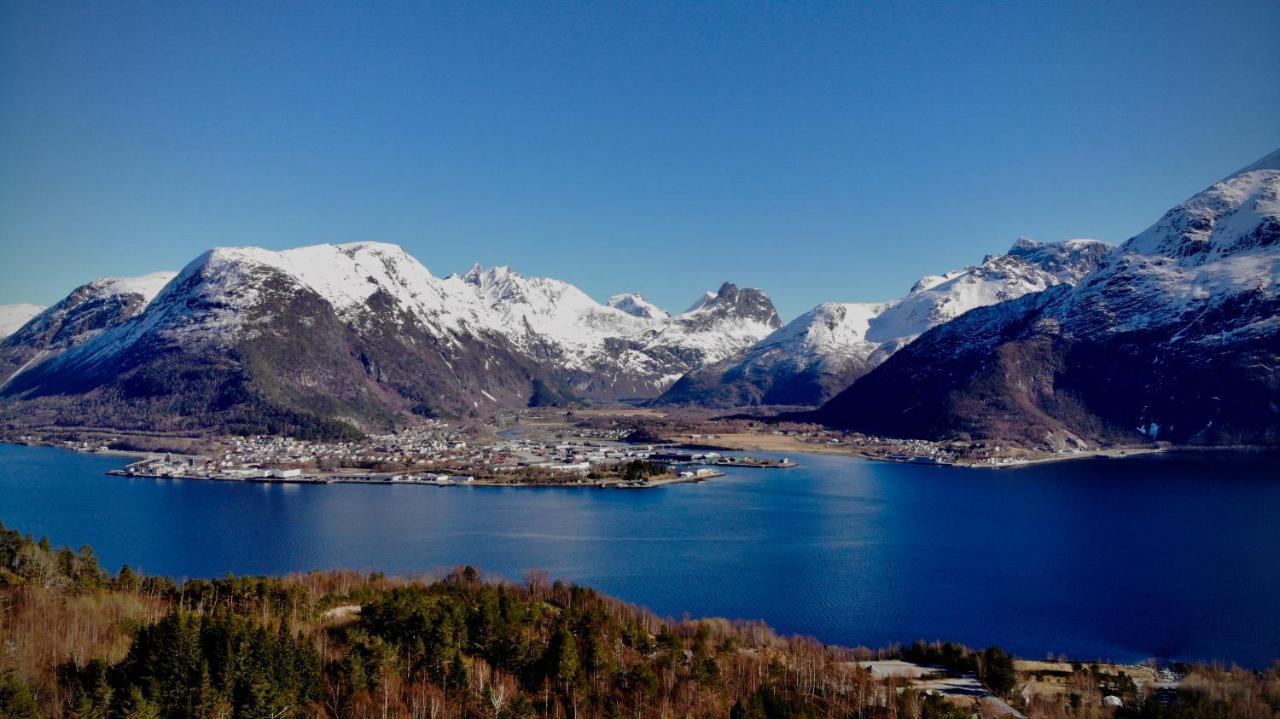 Andalsnes Sentrum 1-Room Apartment No3 Экстерьер фото